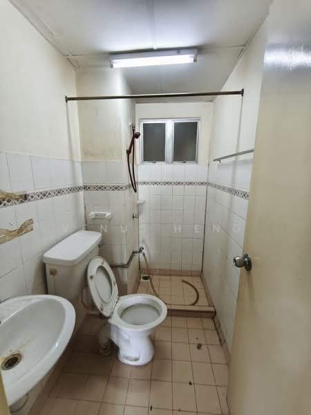 Apartment for Sale at D' Kiara Apartment - Venus Heng - Bathroom - PropertyGuru.com.my