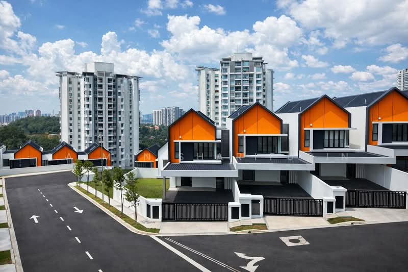 CORNER LOT BRAND NEW Triple Storey Superlink EAST 57 Residensi Laman Timur Desa Melawati KL untuk Untuk Dijual - RM 2,900,000, Mac 2026 - Exterior - PropertyGuru.com.my