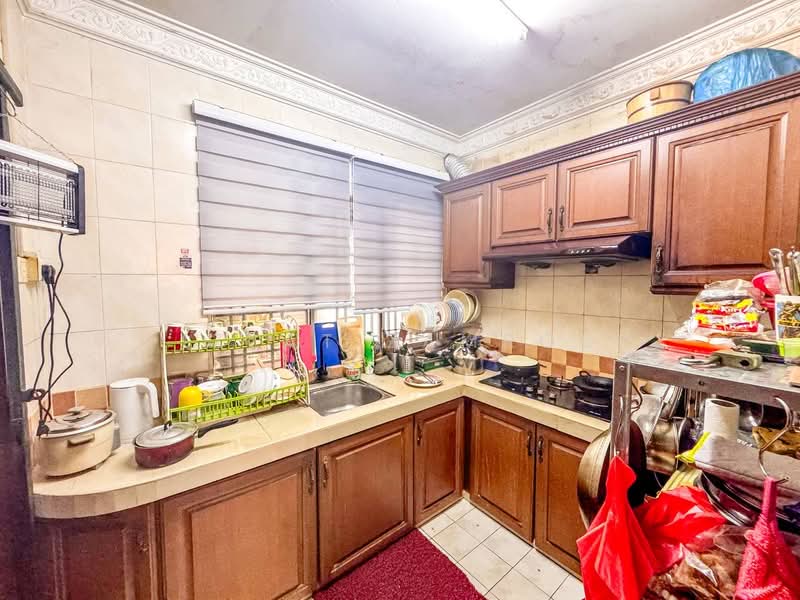 Seksyen 7 untuk Untuk Dijual - RM 650,000, Mac 2026 - Kitchen - PropertyGuru.com.my