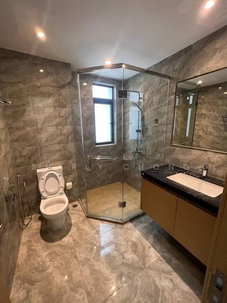 R&F Princess Cove Phase 1 untuk Untuk Disewa - RM 4,500 /bulan, Mac 2026 - Bathroom - PropertyGuru.com.my