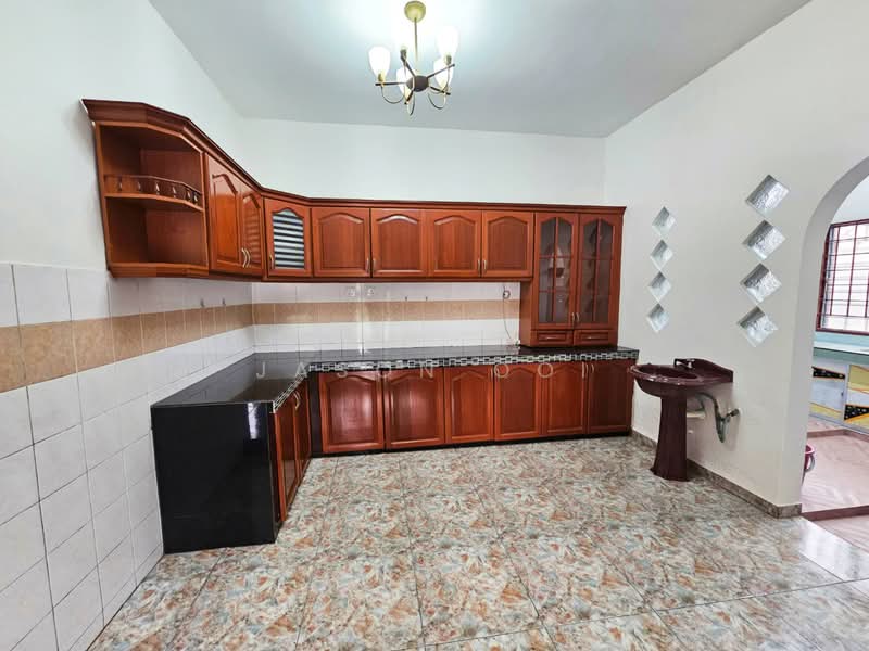 2-storey Terraced House for Sale in Putra Heights (Subang Jaya) - Jason Ooi - Kitchen - PropertyGuru.com.my
