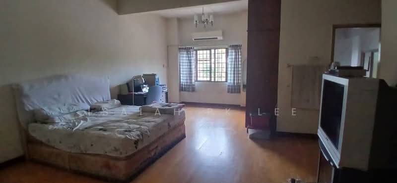 2-storey Terraced House for Sale in Bukit Jelutong (Shah Alam) - Isaiah PK Lee - Bedroom - PropertyGuru.com.my