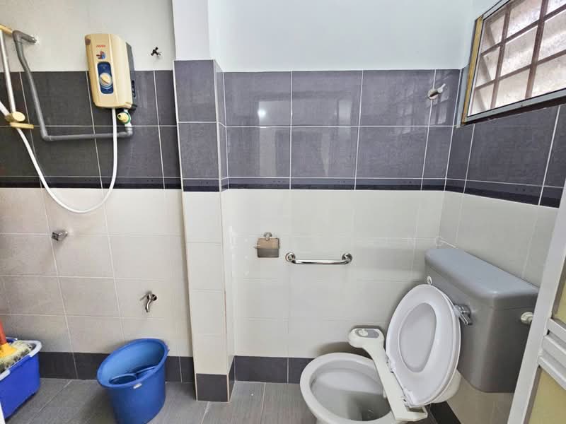 2-storey Terraced House for Sale in Putra Heights (Subang Jaya) - Nobeille Chung - Bathroom - PropertyGuru.com.my