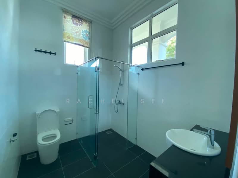 Bungalow for Sale in Leisure Farm (Gelang Patah) - Rachel See - Bathroom - PropertyGuru.com.my