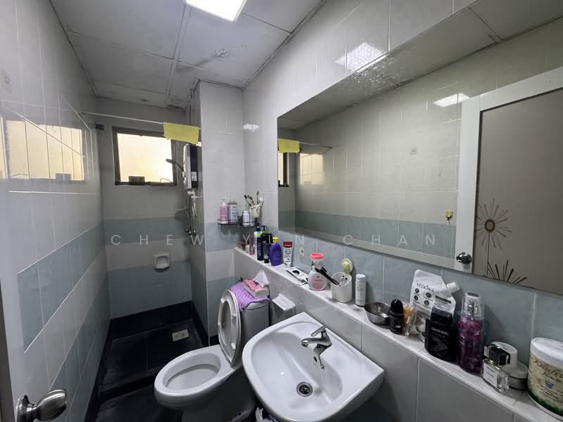 Apartment for Sale at Danga View Apartment - Chew Yun Chan - Bathroom - PropertyGuru.com.my