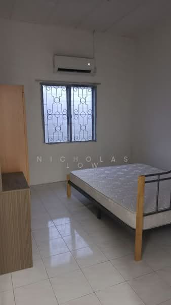 Semi-Detached House for Rent in Kampung Baru Masai (Masai) - Nicholas Low - Bedroom - PropertyGuru.com.my