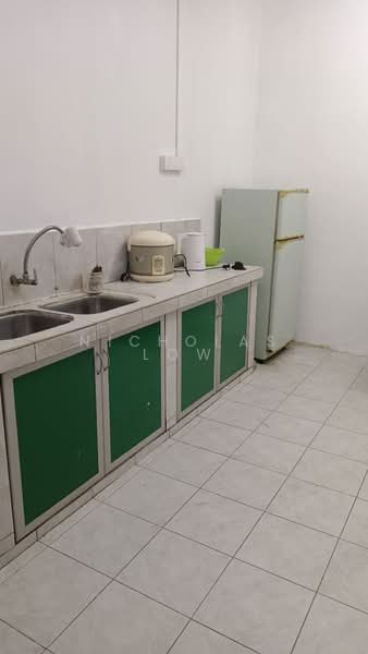Semi-Detached House for Rent in Kampung Baru Masai (Masai) - Nicholas Low - Kitchen - PropertyGuru.com.my