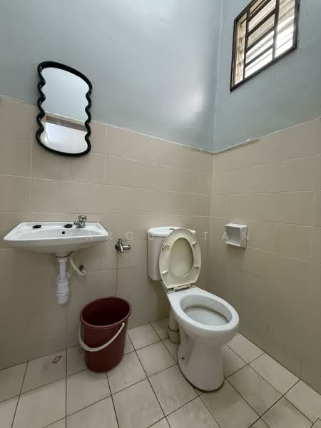 Taman Mount Austin untuk Untuk Disewa - RM 1,900 /bulan, Mac 2026 - Bathroom - PropertyGuru.com.my