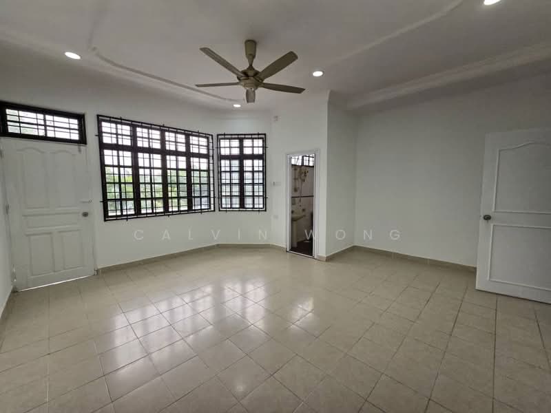 Rumah Teres 2 Tingkat untuk Dijual di Taman Daya (Johor Bahru) - Calvin Wong - Living Room - PropertyGuru.com.my