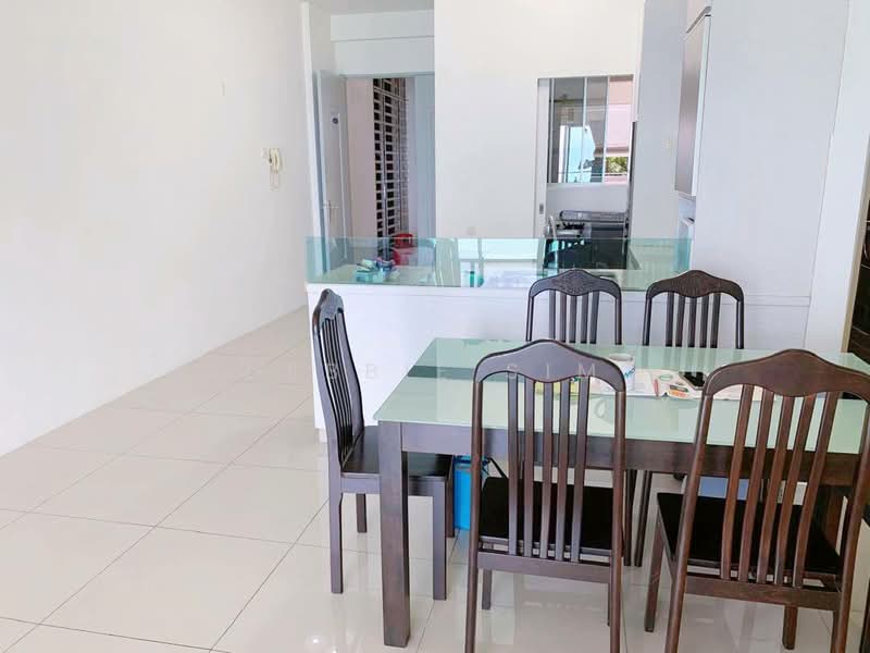 Condominium for Rent at 10 Island Resort - Debbie Sim - Dining Room - PropertyGuru.com.my