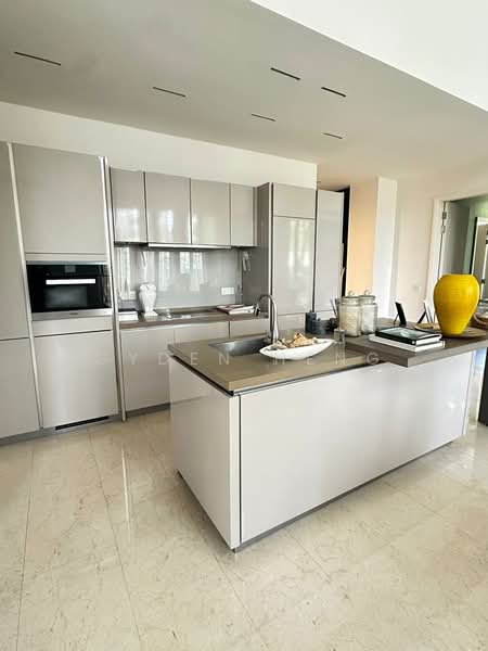 Emerald Bay @ Puteri Harbour untuk Untuk Dijual - RM 3,456,000, Mac 2026 - Kitchen - PropertyGuru.com.my