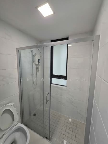 Apartment for Sale at Starview Bay @ Forest City - Shawn Chan - Bathroom - PropertyGuru.com.my