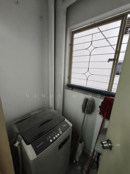 Pangsapuri untuk Dijual di Akasia Apartment - Venus Heng - Interior - PropertyGuru.com.my