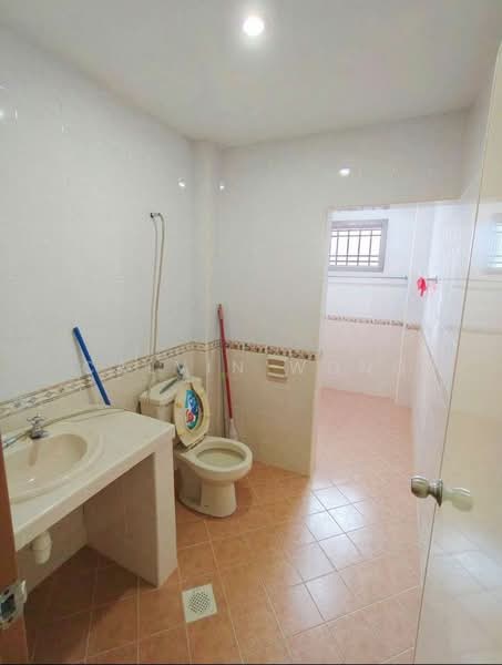 2-storey Terraced House for Sale in Taman Daya (Johor Bahru) - Calvin Wong - Bathroom - PropertyGuru.com.my