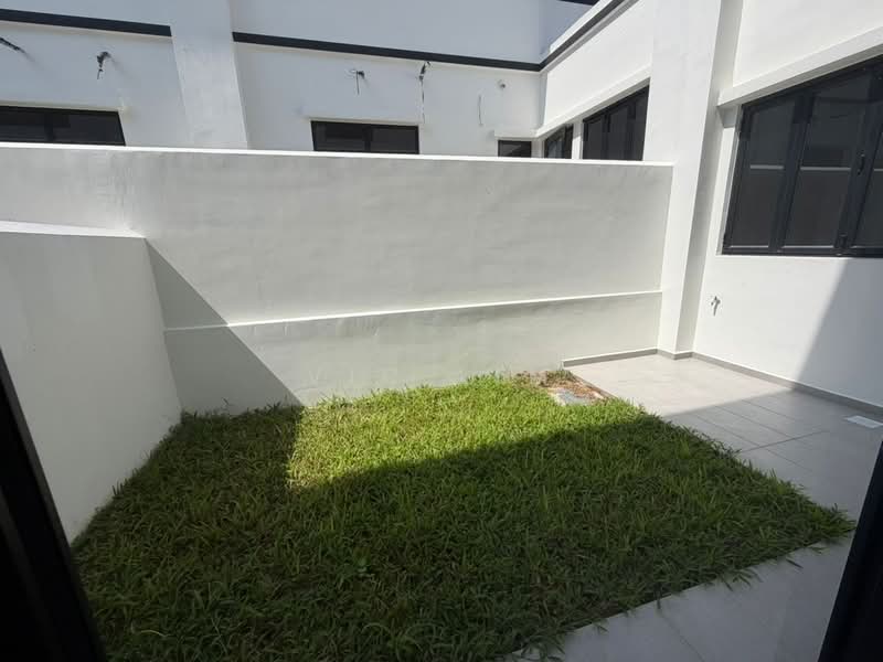 Cluster House for Sale in Iskandar Puteri (Nusajaya) (Johor) - Vic Lim - Exterior - PropertyGuru.com.my