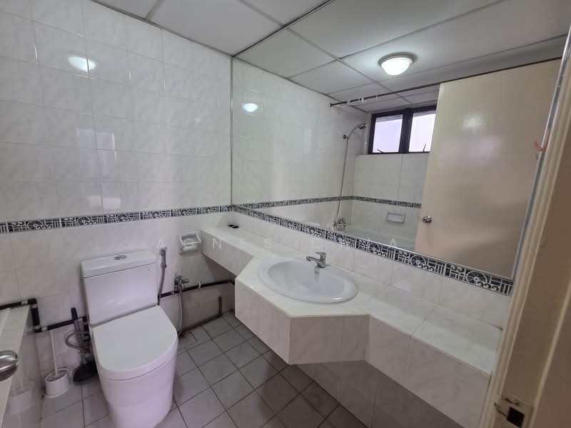 Vista Damai untuk Untuk Disewa - RM 2,700 /bulan, Mac 2026 - Master Bathroom - PropertyGuru.com.my
