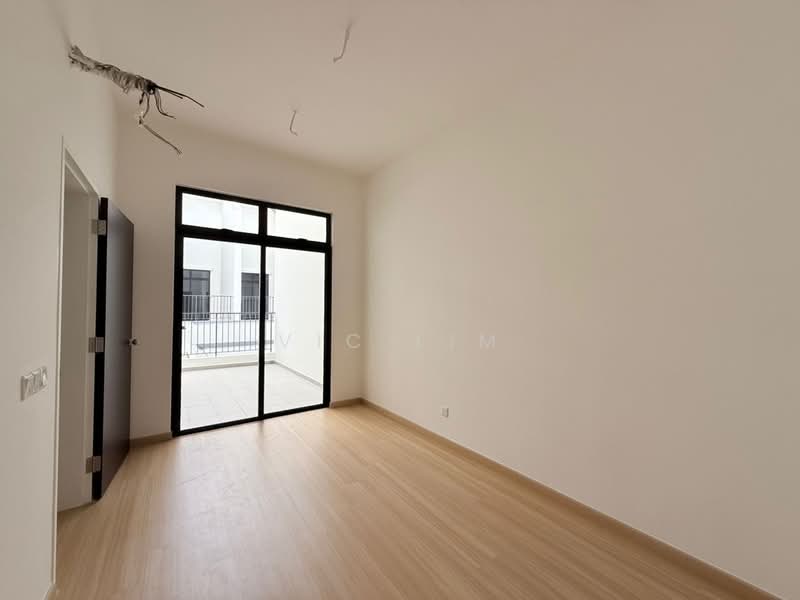 Cluster House for Sale in Iskandar Puteri (Nusajaya) (Johor) - Vic Lim - Balcony - PropertyGuru.com.my