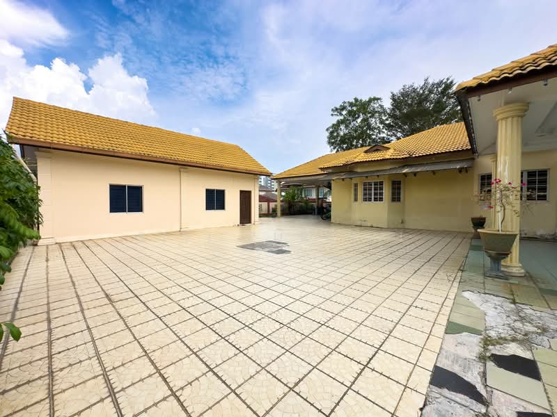 Bungalow Land for Sale in Bandar Baru Bangi (Selangor) - Siti Zuraini - Exterior - PropertyGuru.com.my