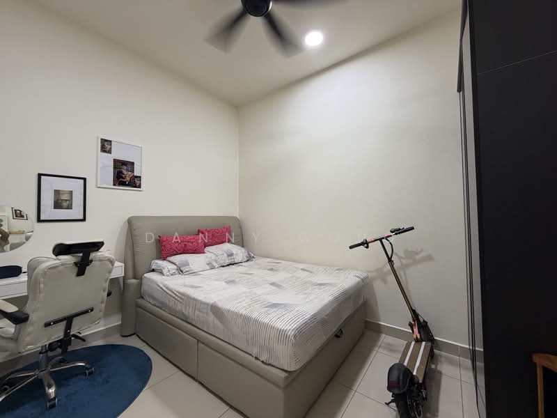Condominium for Sale at Legendview - Danny Wong - Bedroom - PropertyGuru.com.my
