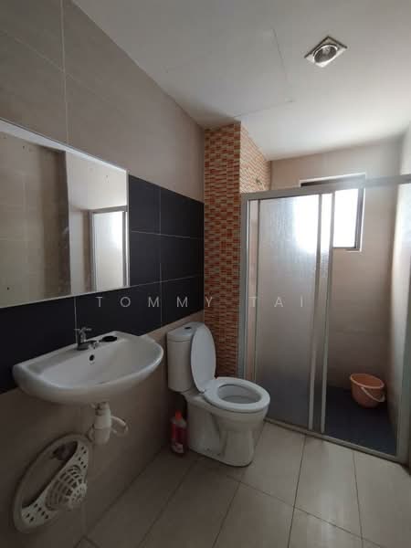 Condominium for Rent at Ujana Executive Apartment - Tommy Tai - Bathroom - PropertyGuru.com.my