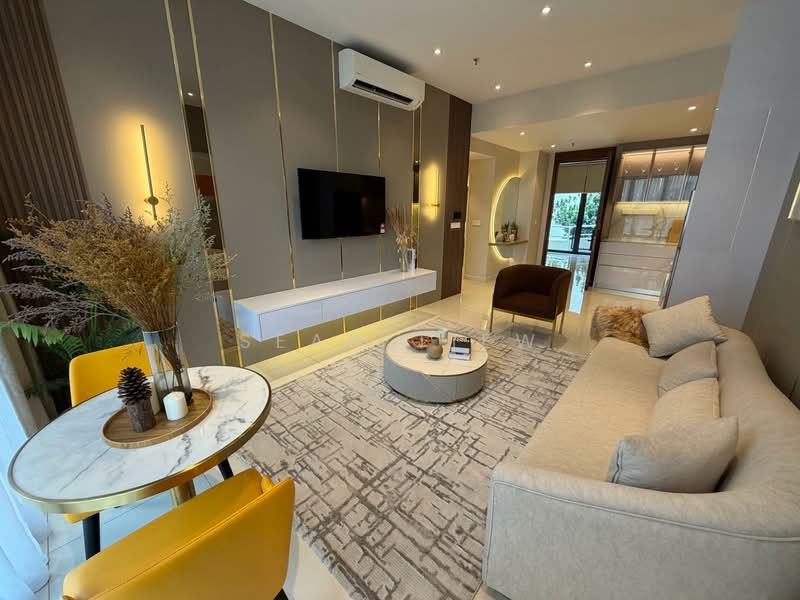 Servis Apartment untuk Dijual di Golden Crown Residence - Sean Tiew - Living Room - PropertyGuru.com.my
