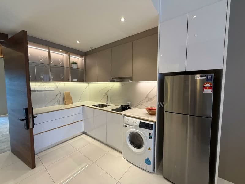 Servis Apartment untuk Dijual di Golden Crown Residence - Sean Tiew - Kitchen - PropertyGuru.com.my
