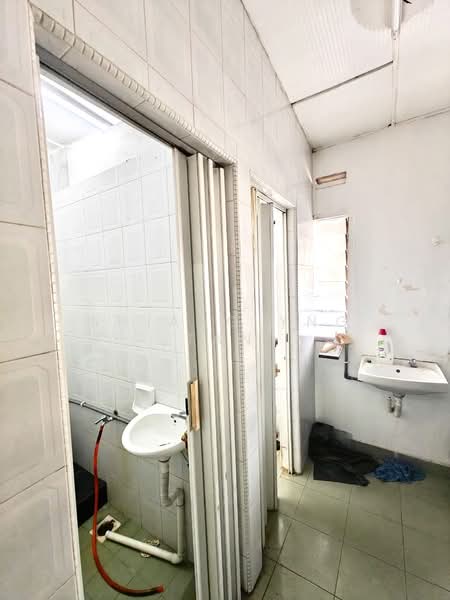 2-storey Terraced House for Sale in Taman Maju Jaya (Johor Bahru) - Shiang Yng Tan - Bathroom - PropertyGuru.com.my