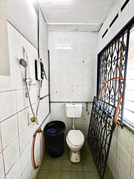 2-storey Terraced House for Sale in Taman Maju Jaya (Johor Bahru) - Shiang Yng Tan - Bathroom - PropertyGuru.com.my