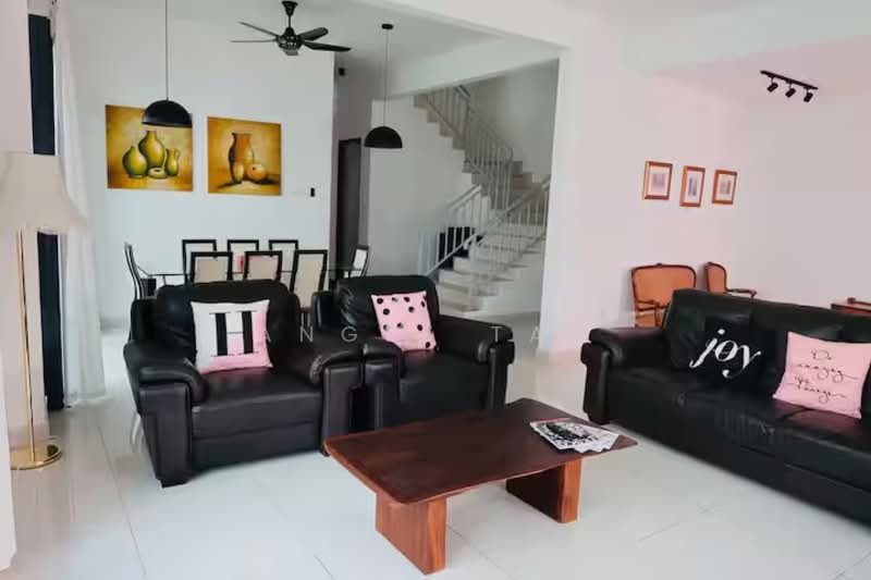 Taman Bukit Bentong untuk Untuk Dijual - RM 1,030,000, Mac 2026 - Living Room - PropertyGuru.com.my
