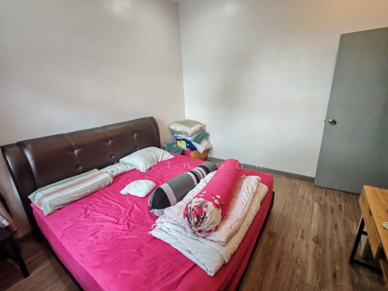 Semi-Detached House for Sale in Ulu Tiram (Johor) - Smith Goh - Bedroom - PropertyGuru.com.my