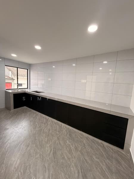 1-storey Terraced House for Sale in Skudai (Johor) - Simpson Poh - Kitchen - PropertyGuru.com.my