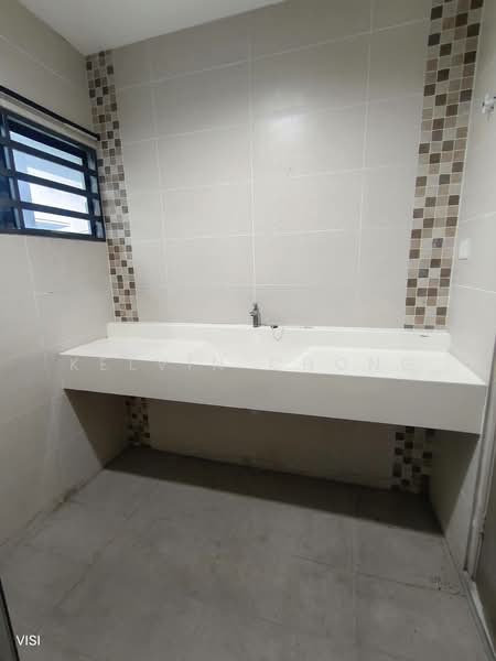 Meru Mutiara Gated Guarded Semi D untuk Untuk Disewa - RM 1,500 /bulan, Mac 2026 - Bathroom - PropertyGuru.com.my