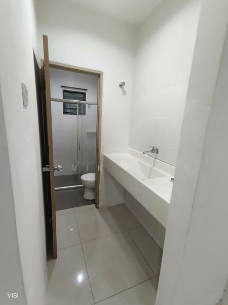 Meru Mutiara Gated Guarded Semi D untuk Untuk Disewa - RM 1,500 /bulan, Mac 2026 - Bathroom - PropertyGuru.com.my