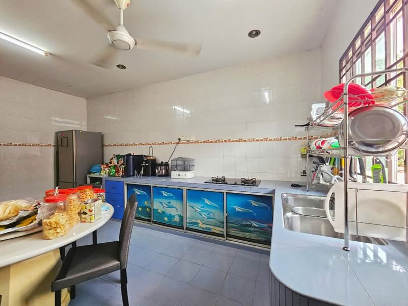 Taman Nusa Bestari 2 untuk Untuk Dijual - RM 738,000, Apr 2026 - Kitchen - PropertyGuru.com.my