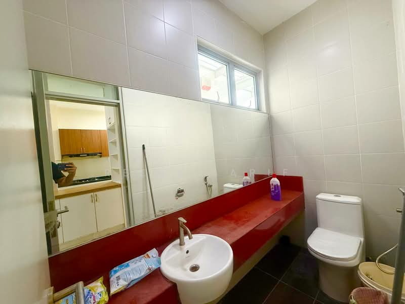 3-storey Terraced House for Sale in Cyberjaya (Selangor) - Reena Sarif - Bathroom - PropertyGuru.com.my