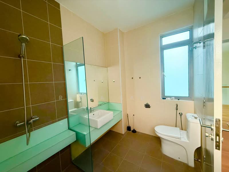 3-storey Terraced House for Sale in Cyberjaya (Selangor) - Reena Sarif - Bathroom - PropertyGuru.com.my