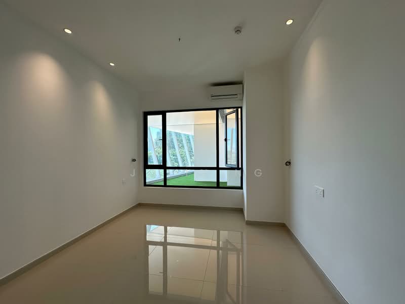 Apartment for Sale at R&F Princess Cove Phase 3-New Casa Suites - Jolin Ng - Balcony - PropertyGuru.com.my