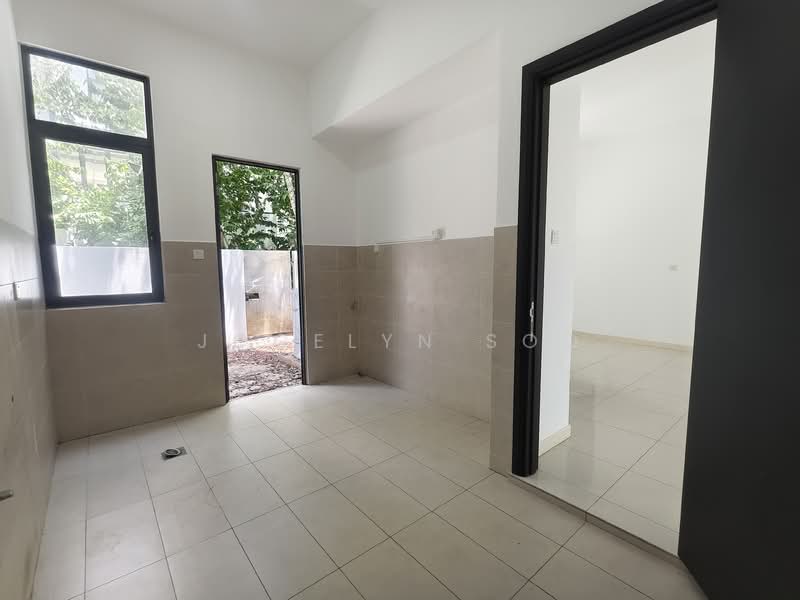 16 Quartz @ Melawati untuk Untuk Dijual - RM 2,100,000, Mac 2026 - Kitchen - PropertyGuru.com.my