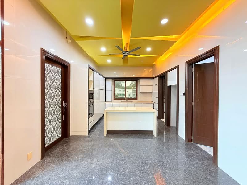 Bungalow for Sale in Kuala Lumpur (Kuala Lumpur) - Reena Sarif - Kitchen - PropertyGuru.com.my