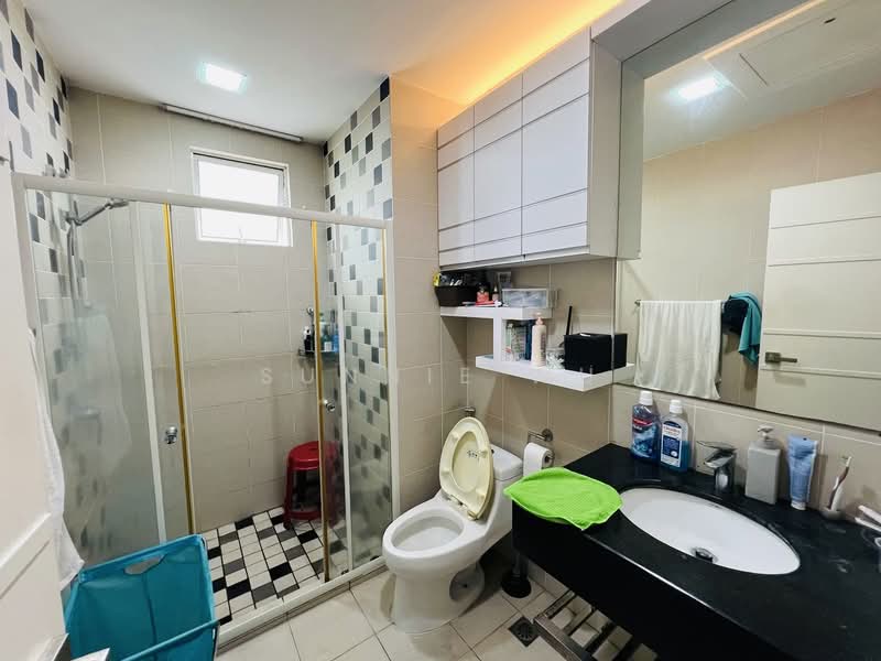 Condominium for Sale at Jesselton Condominium - Sunnie Wu - Bathroom - PropertyGuru.com.my