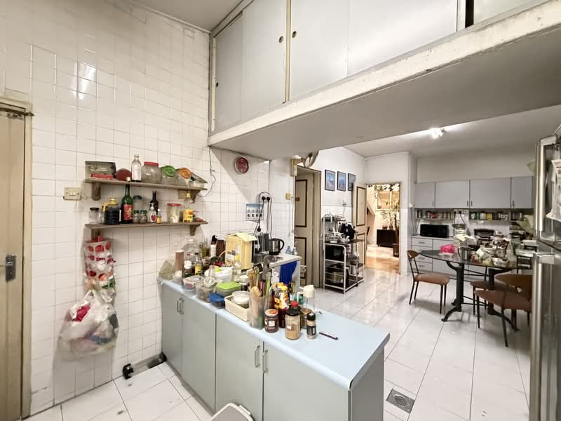 2-storey Terraced House for Sale in Taman Bukit Desa (Taman Desa) - Suli Chin - Kitchen - PropertyGuru.com.my