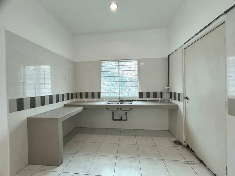 Bandar Cyber Ipoh (Bandar Siber), Botani untuk Untuk Dijual - RM 450,000, Mac 2026 - Kitchen - PropertyGuru.com.my