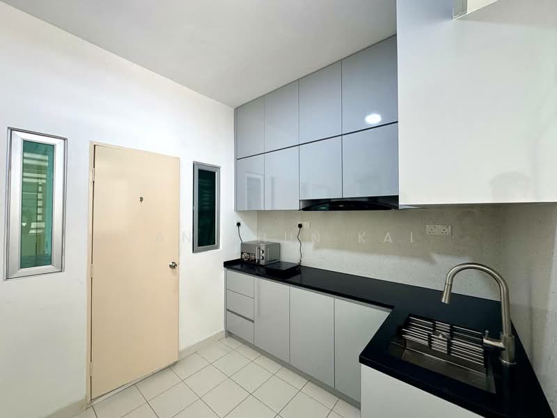 Elit Heights @ Bayan City untuk Untuk Disewa - RM 2,250 /bulan, Mac 2026 - Kitchen - PropertyGuru.com.my
