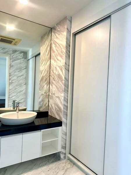 Setia V Residences untuk Untuk Disewa - RM 4,600 /bulan, Mac 2026 - Bathroom - PropertyGuru.com.my