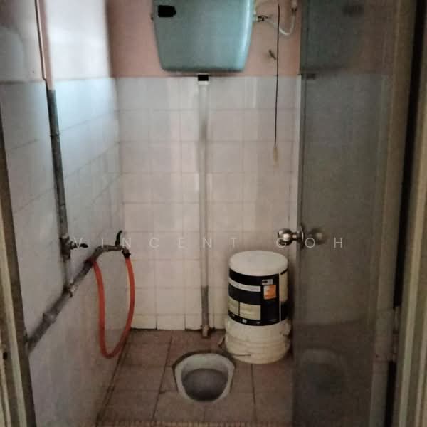 PPR Intan Baiduri untuk Untuk Dijual - RM 195,000, Mac 2026 - Bathroom - PropertyGuru.com.my