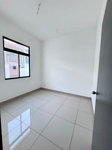 2-storey Terraced House for Sale in Johor Bahru (Johor) - Shishi . - PropertyGuru.com.my