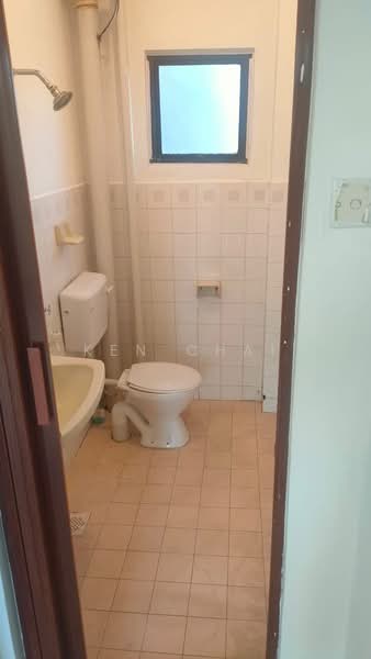 Apartment for Sale at Ria Apartment - Ken Chai - Bathroom - PropertyGuru.com.my
