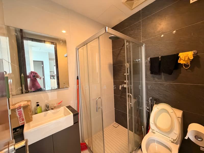 Condominium for Sale at Royal Strand @ Country Garden Danga Bay - Nicholas Tey - Bathroom - PropertyGuru.com.my