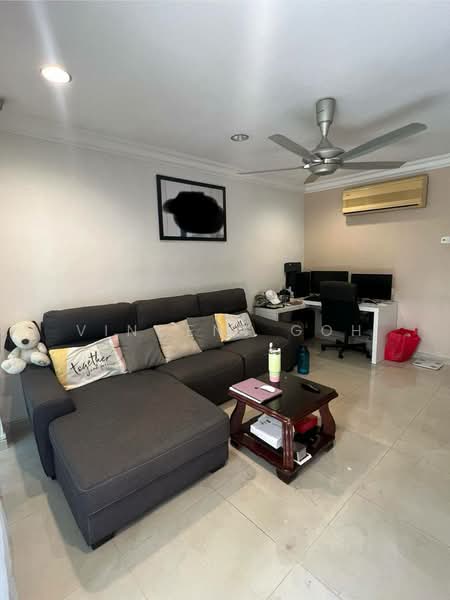 3-storey Terraced House for Sale in Kepong (Kuala Lumpur) - Vincent Goh - Living Room - PropertyGuru.com.my