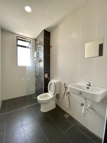 The Garden Residences untuk Untuk Disewa - RM 1,700 /bulan, Mac 2026 - Bathroom - PropertyGuru.com.my